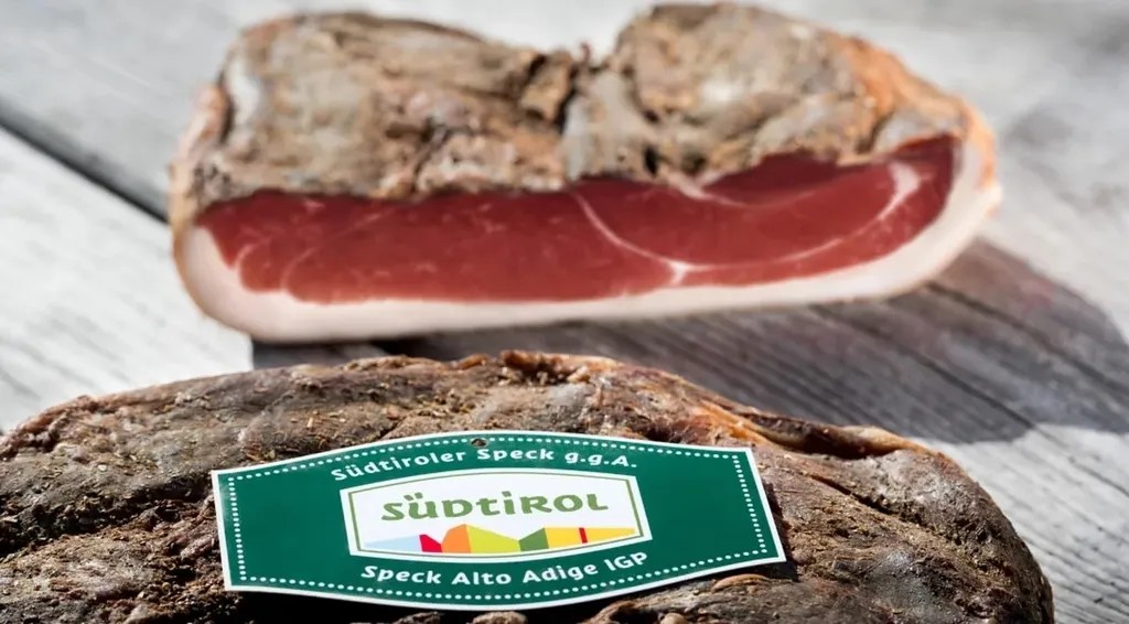 Südtiroler Speck g.g.A. halbe Seite ca. 2,4 kg. - Viktor Kofler
