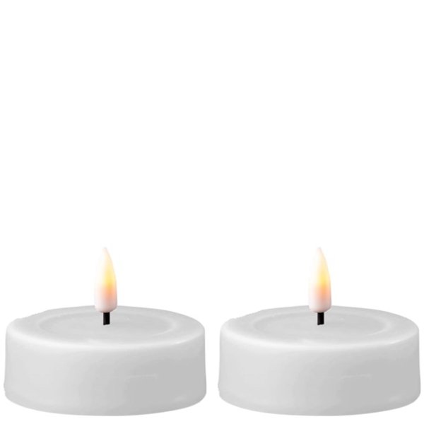 LED tea lights from Deluxe Homeart