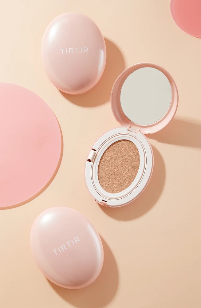 TIRTIR Mask Fit All Cover Cushion mattifying make-up in a sponge