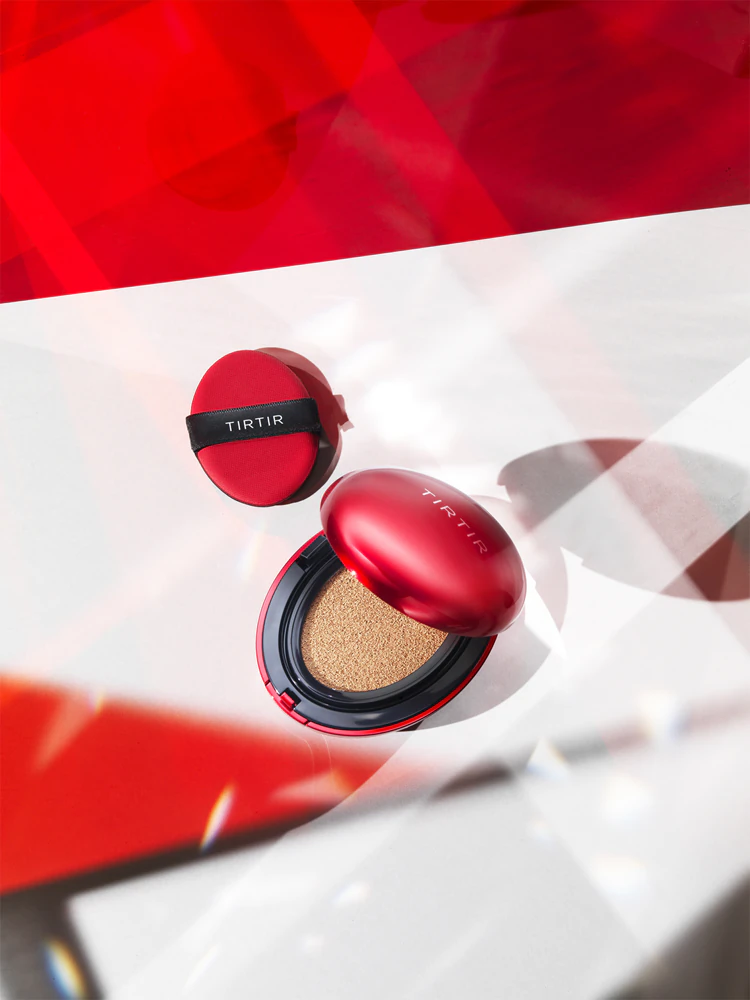 TIRTIR Mask Fit Red Cushion Mini long-lasting make-up in a sponge