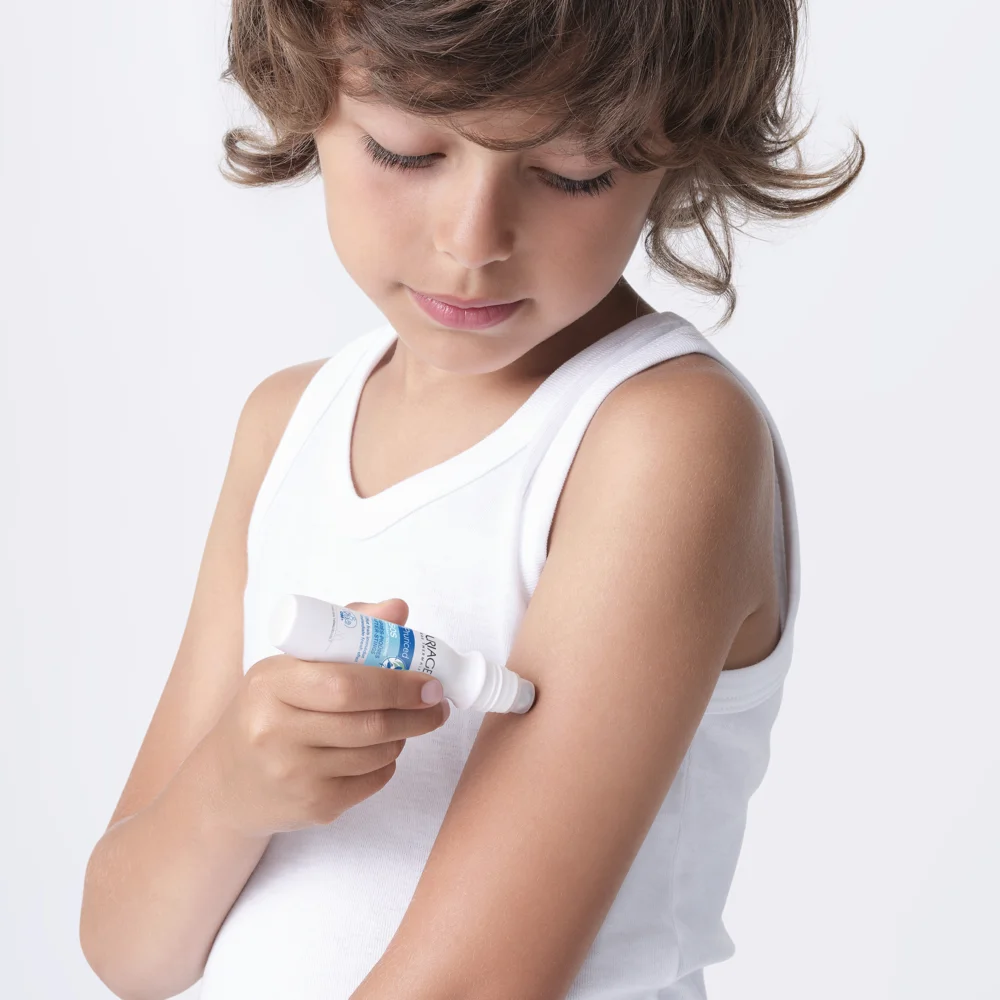 Uriage Pruriced SOS After-Sting Soothing Care Roll-on for soothing after insect bites
