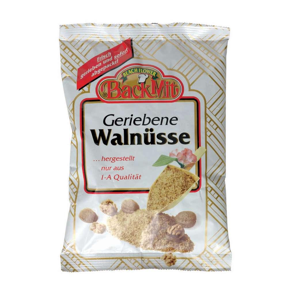 Walnut kernels, grated