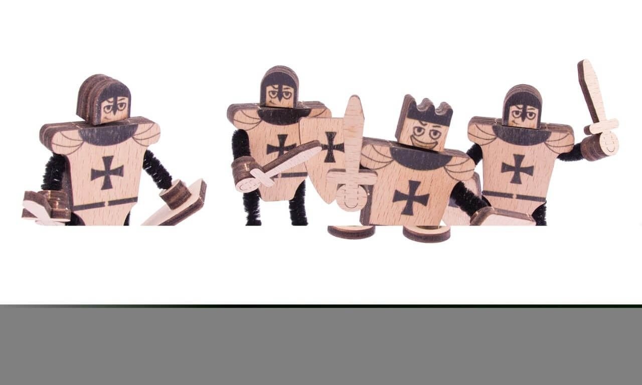 Woodwars Figures Knights And King (Set Of 4Pcs) 80