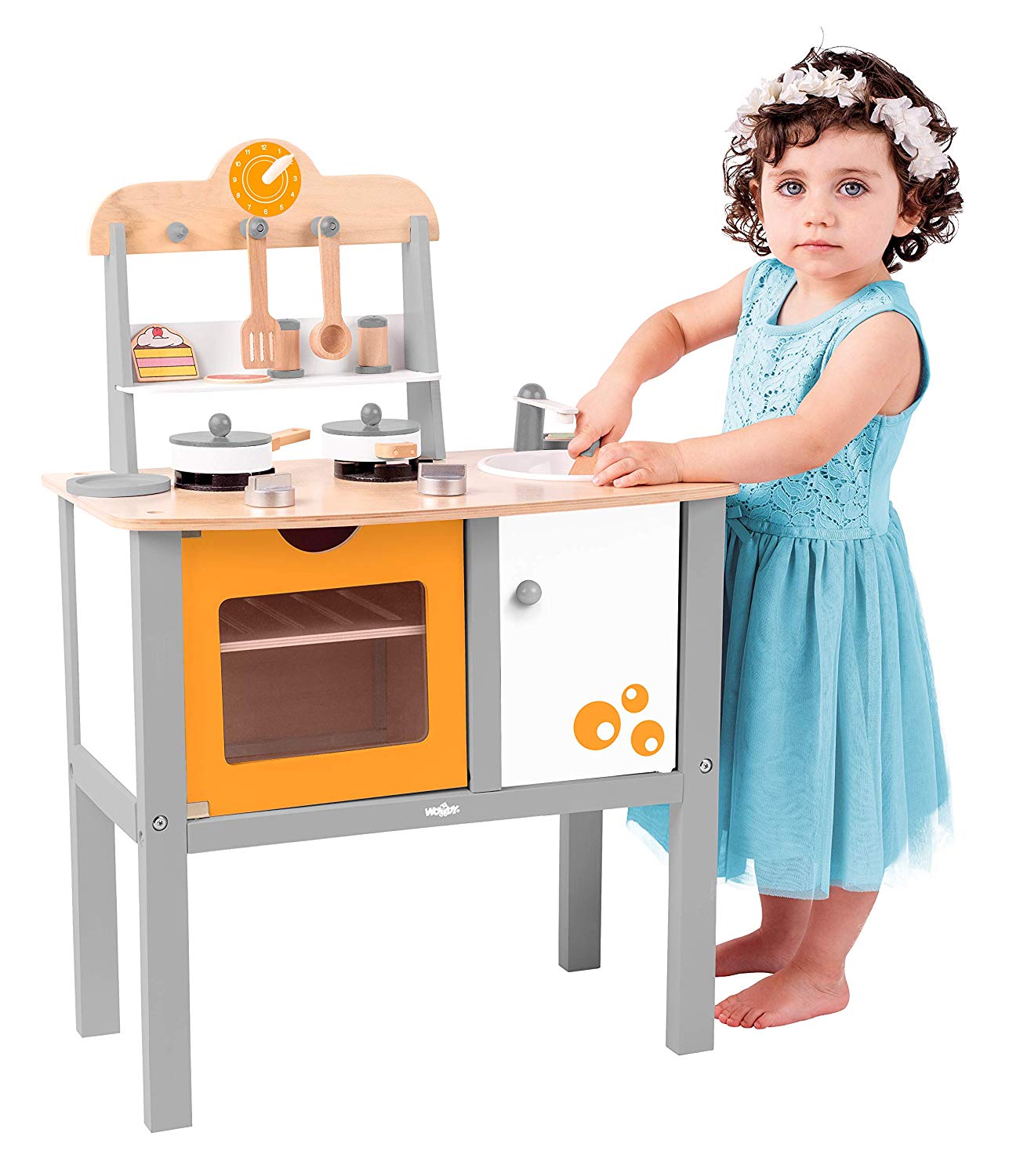 Hape International Woody "Buona Cucina Wooden Childrens Kitchen With Accessories. 17 Pieces 